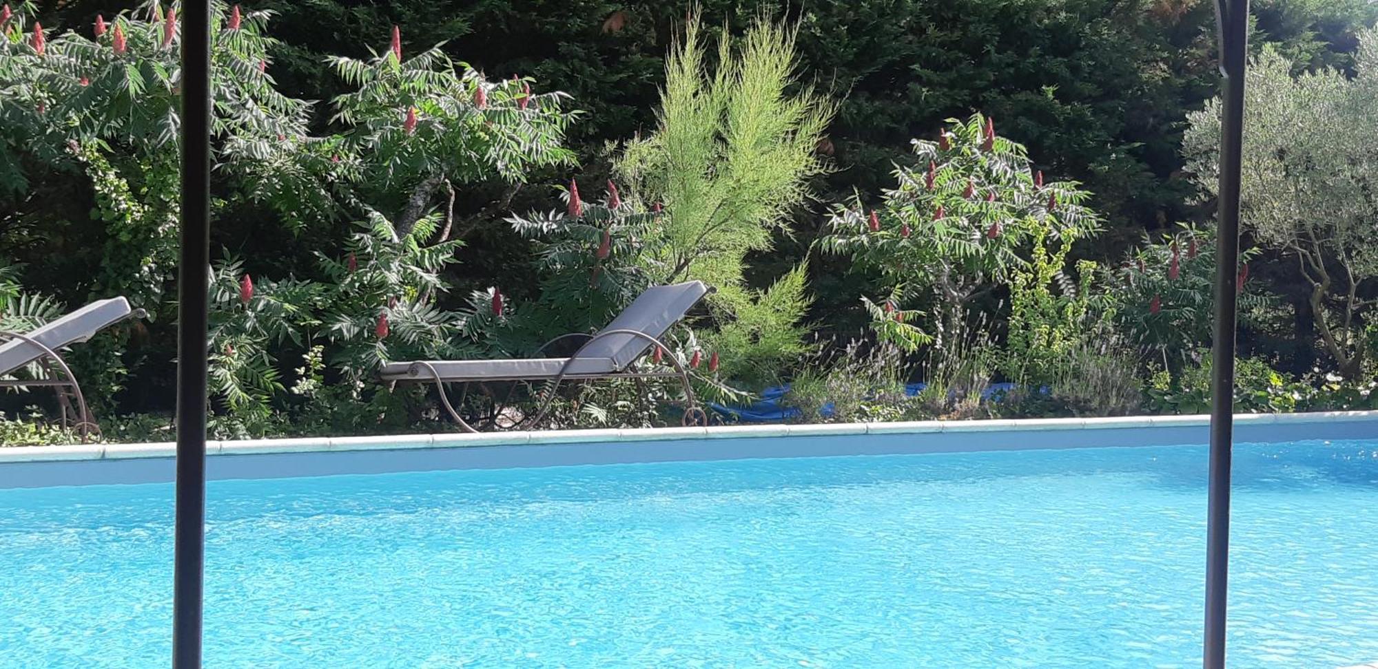 Cherche Midi Noves Luaran gambar